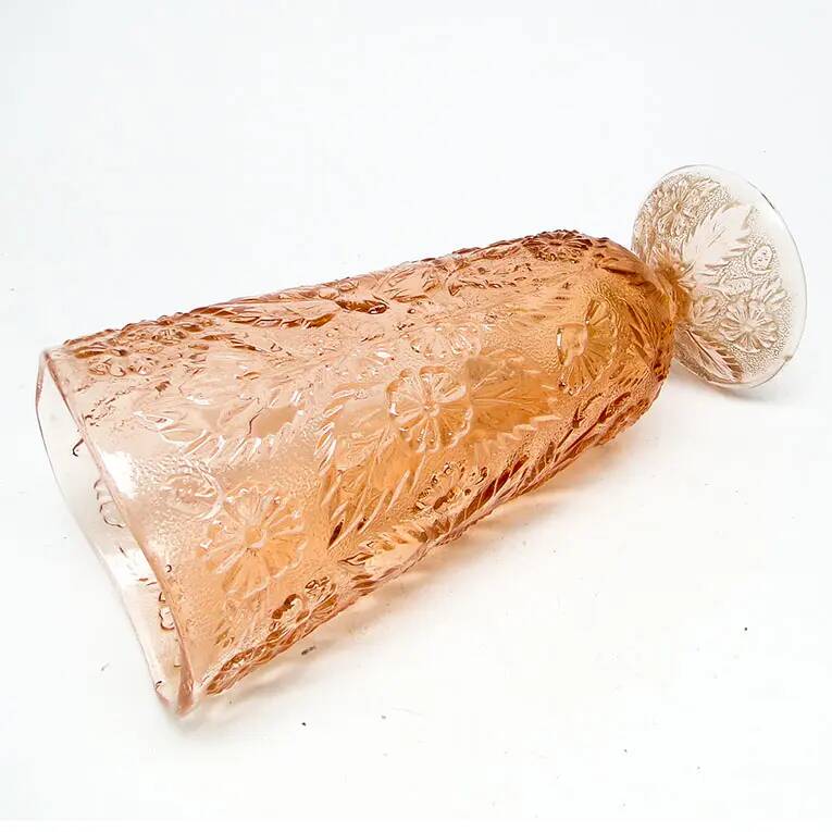 Vase rétro, verre rose, Ząbkowice, Pologne, années 1970