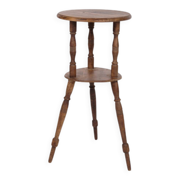 Side/flower table - pine - turned legs - two-tier - 1880s