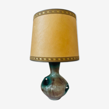 Lampe en grès signée
