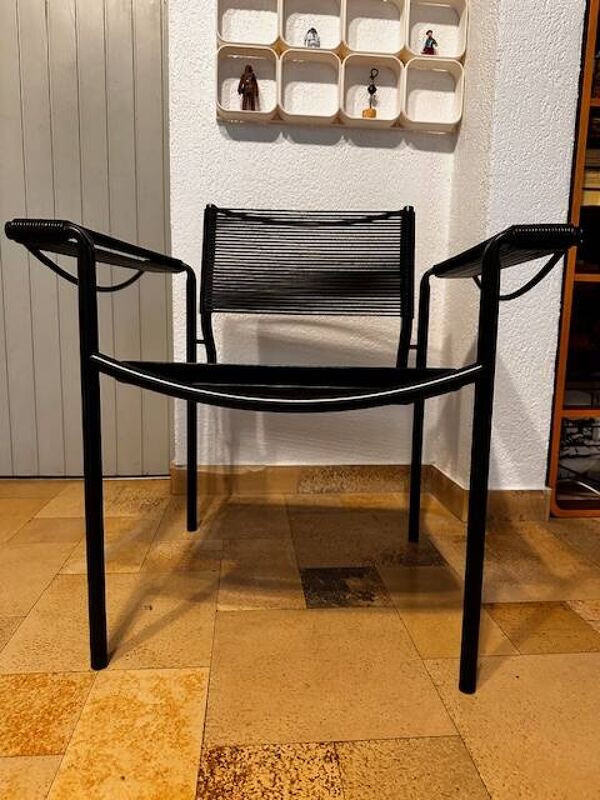 Fauteuil Spaghetti noir vintage Giandomenico Belotti pour Alias, modèle 109