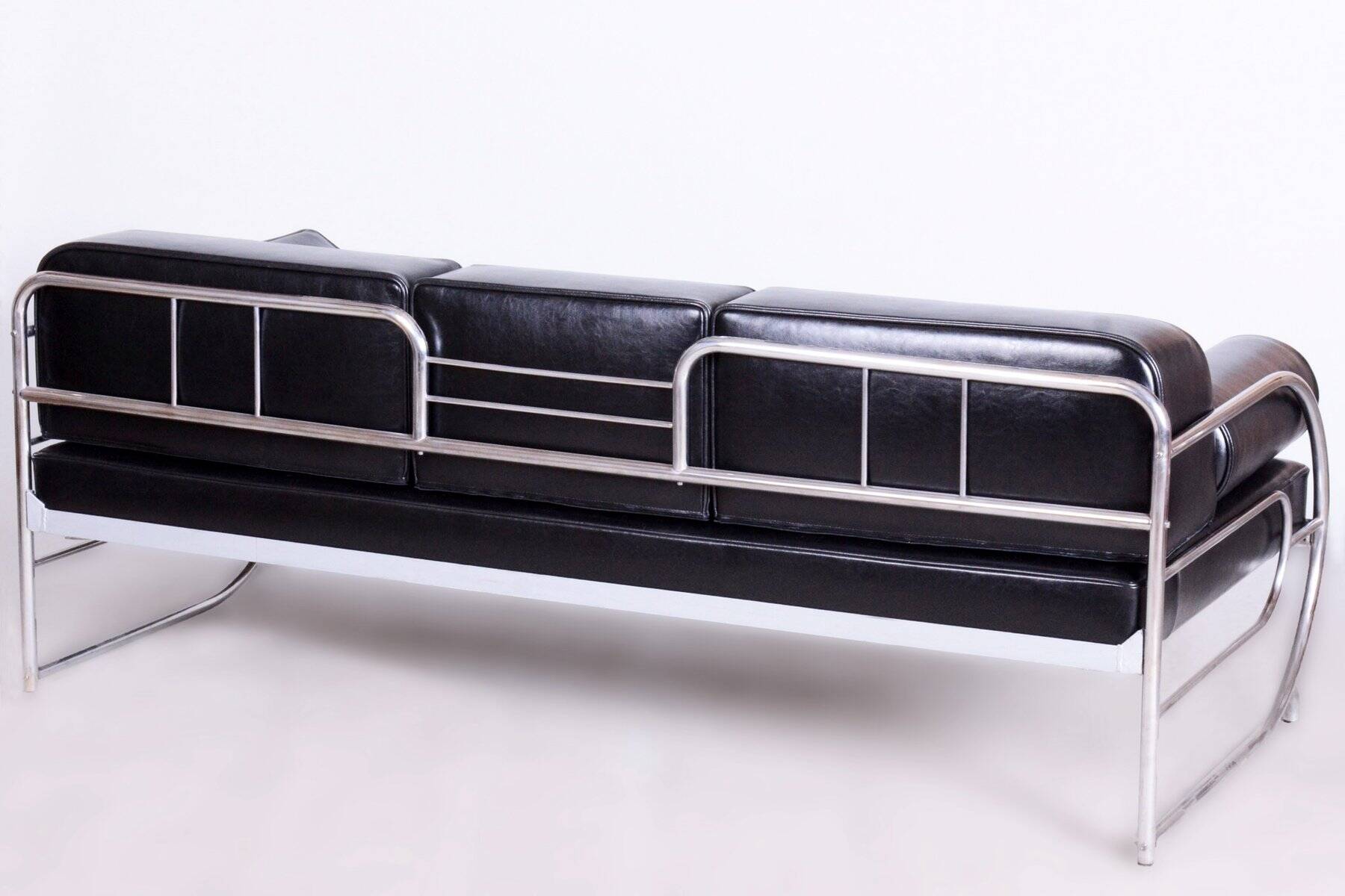 Bauhaus Sofa in Chromed Steel and Leather by Robert Slezák, Czech, 1930s