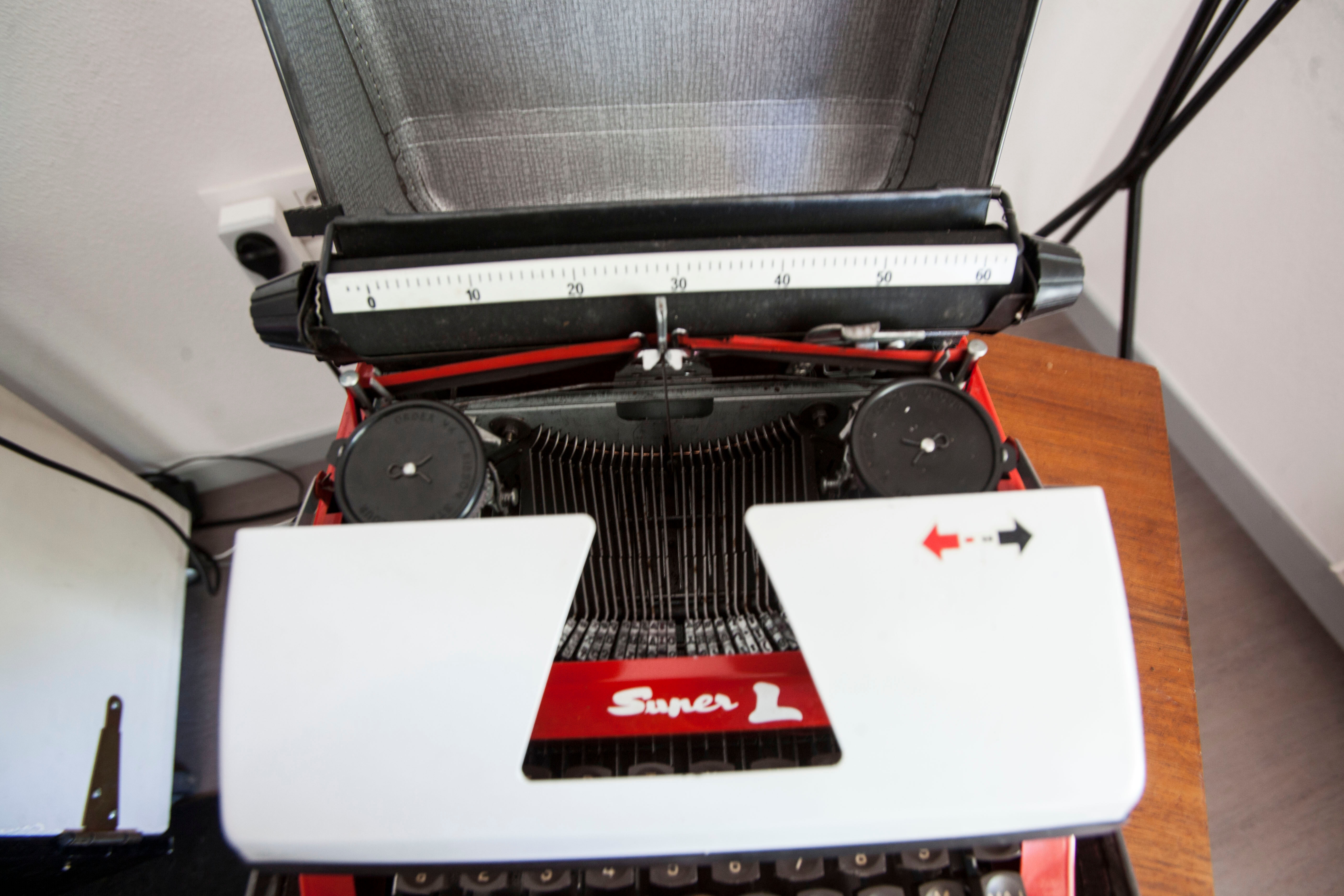 Machine à écrire enfant Lilliput rouge Selency