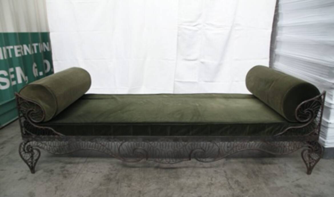 Banquette ‚punition‘ by Emery & Cie