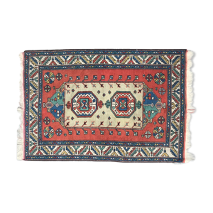 Joli tapis vintage turc