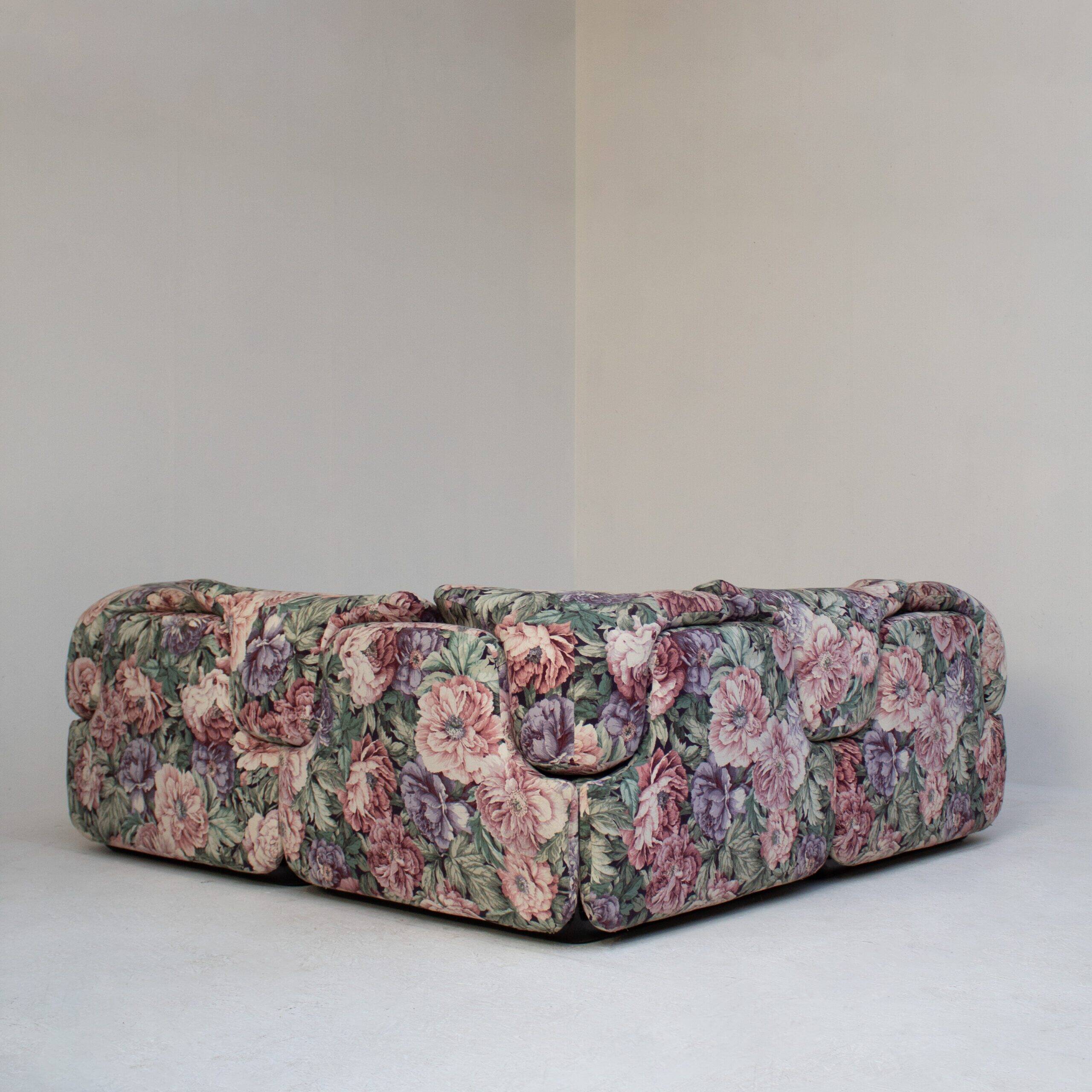 Confidential Sofa by Alberto Rosselli for Saporiti