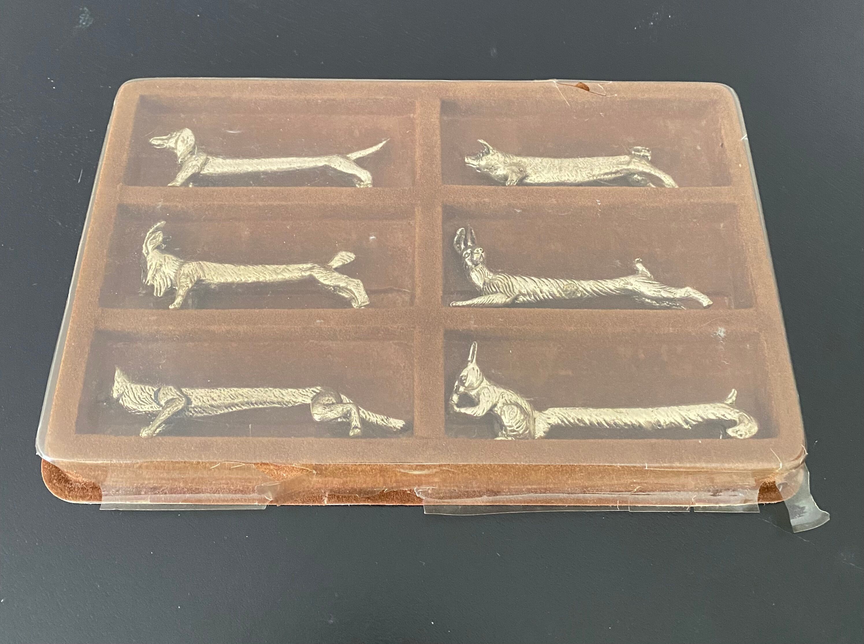 6 various animal knife holders