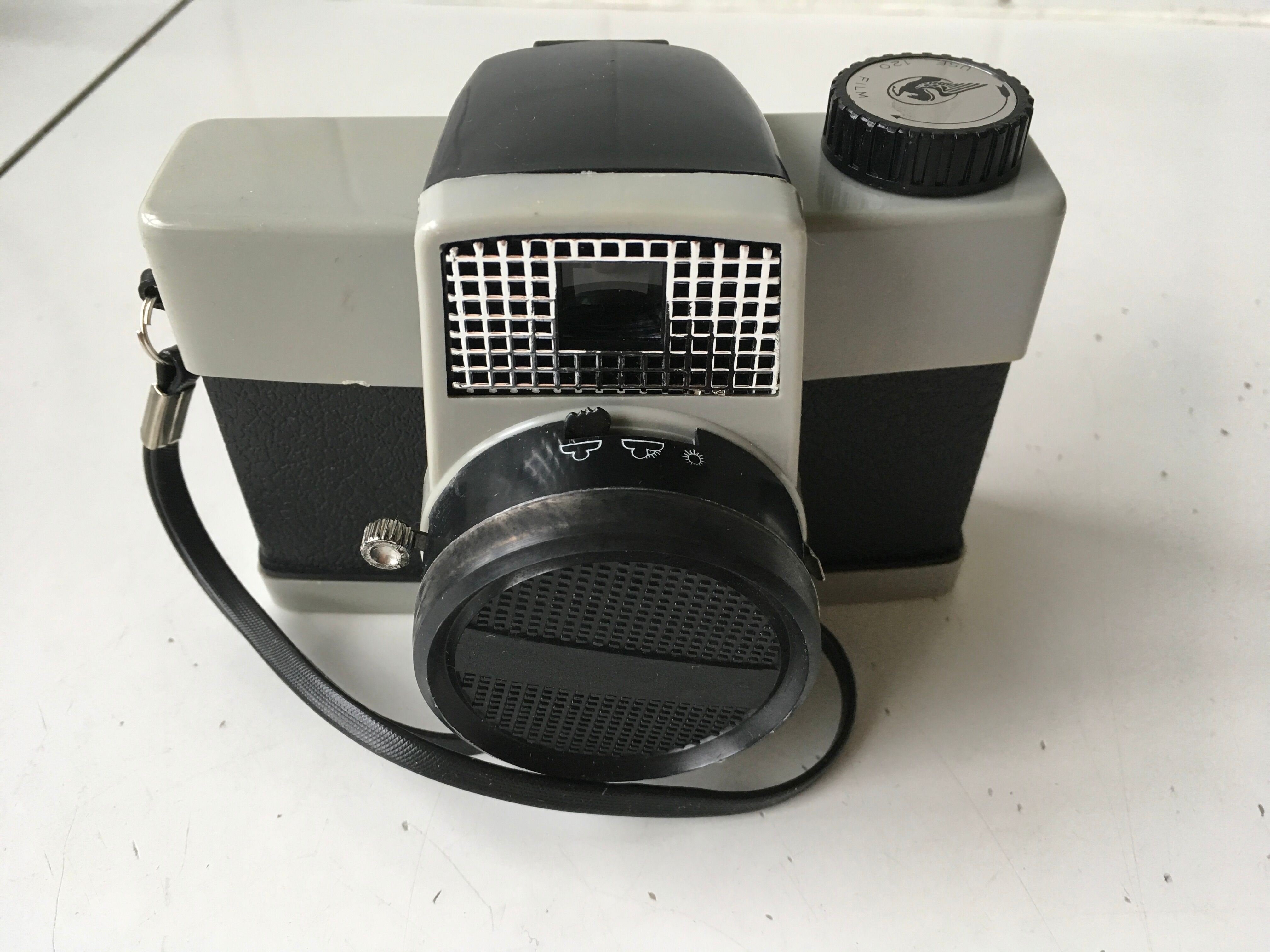 Banner Deluxe vintage camera 60s