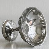 6 silver stainless steel bowls.
