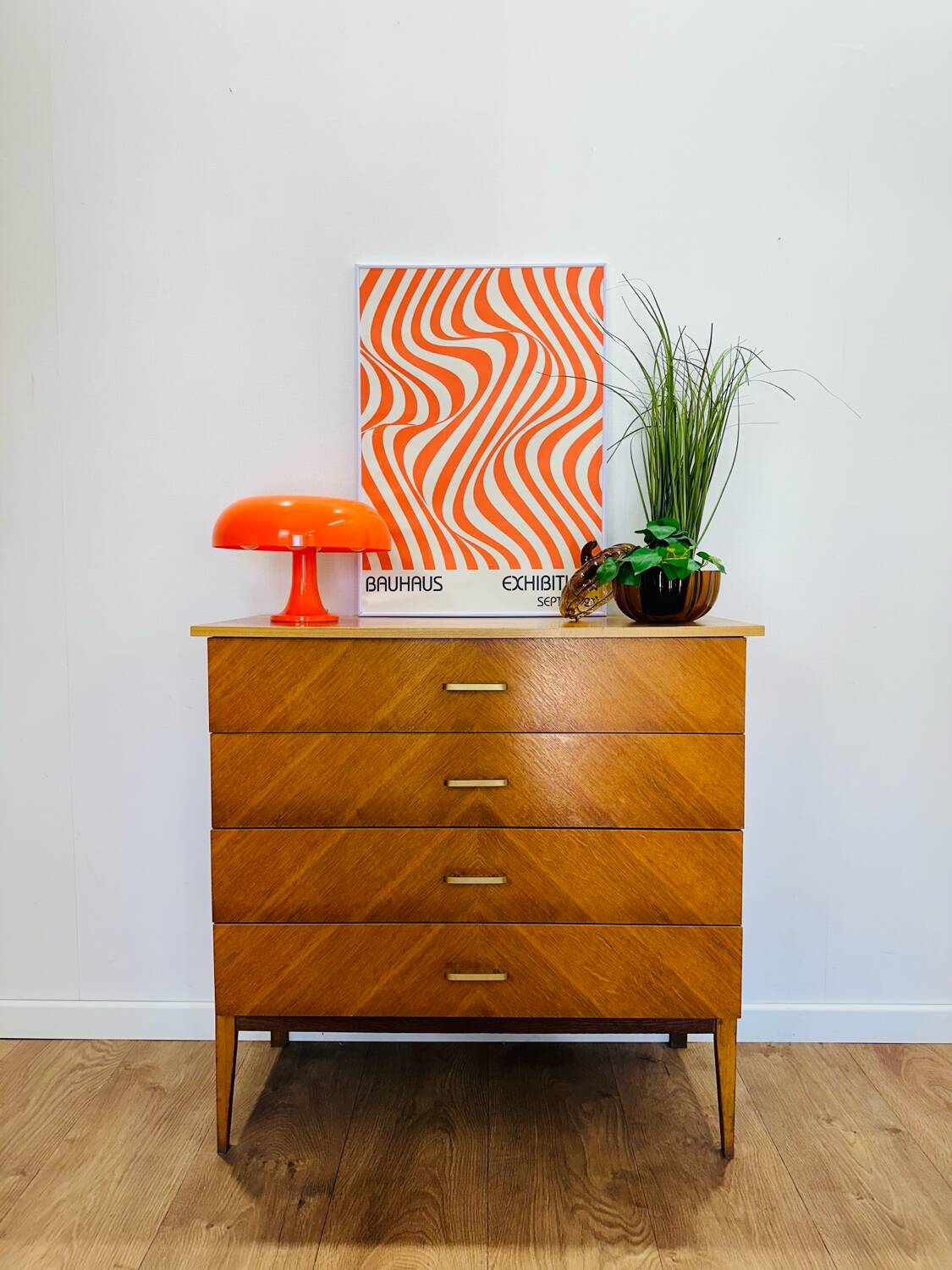 60s chest of drawers