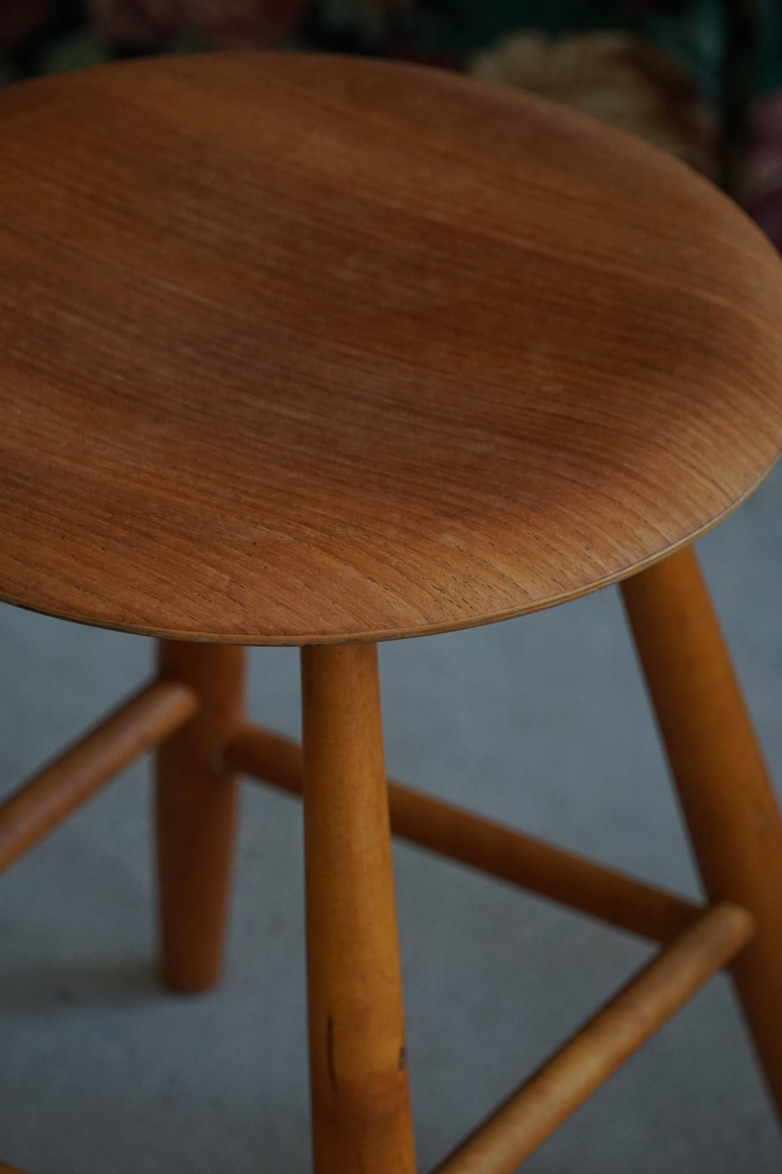 Round beech stool by a Danish cabinetmaker, mid-century modern, 1970s.