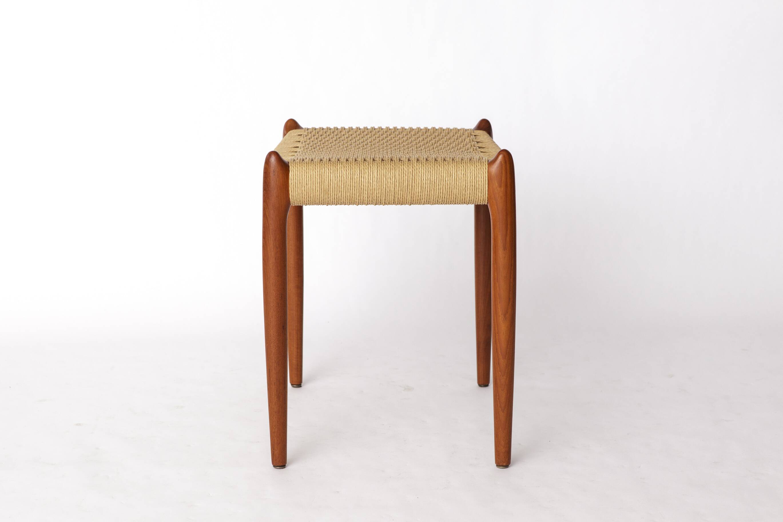 Rare ottoman Niels Otto Møller modèle 78a – Teck et corde danoises, années 1960