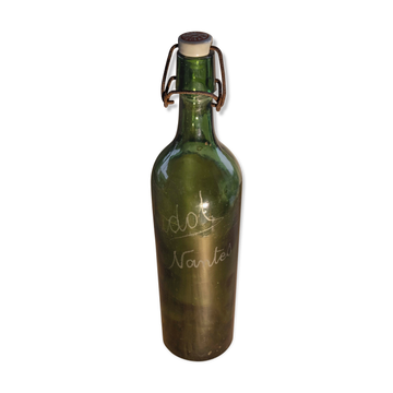 Bouteille ancienne