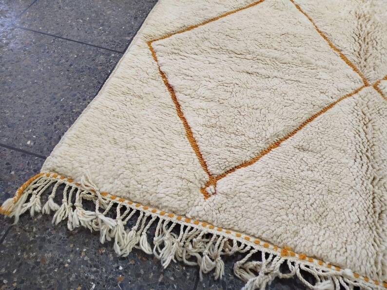 Moroccan decorated rug 260cmx160cm