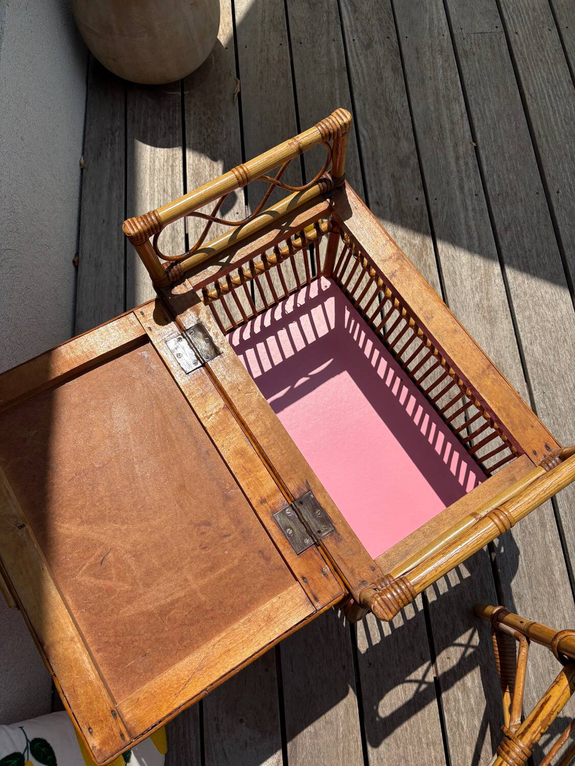 Coffre rotin vintage