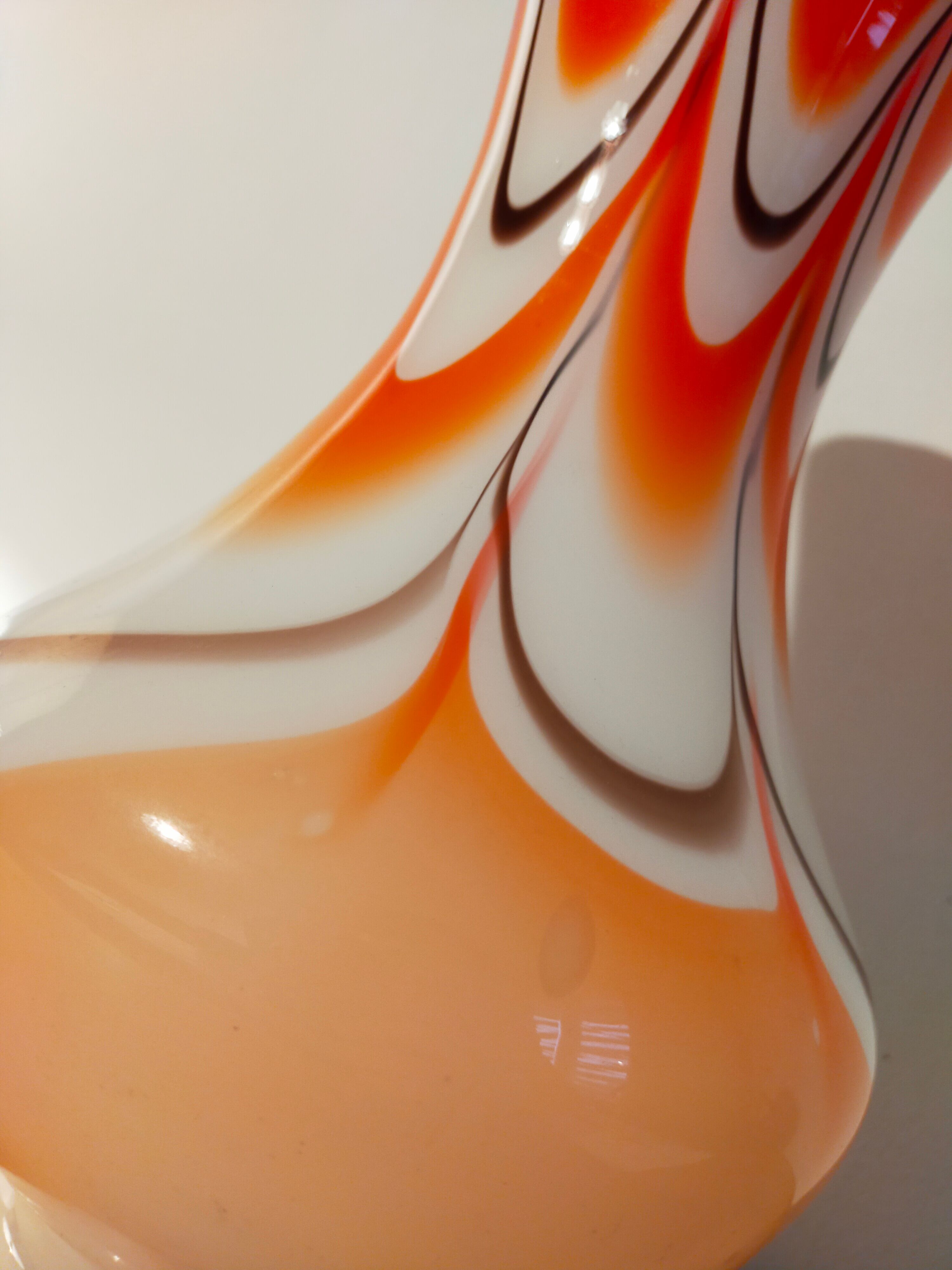 Vintage 70s italian vase in opaline or murano glass