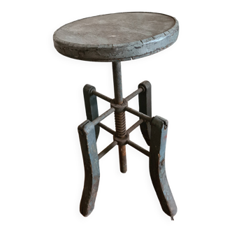 Artist's studio stool/Beautiful Patina