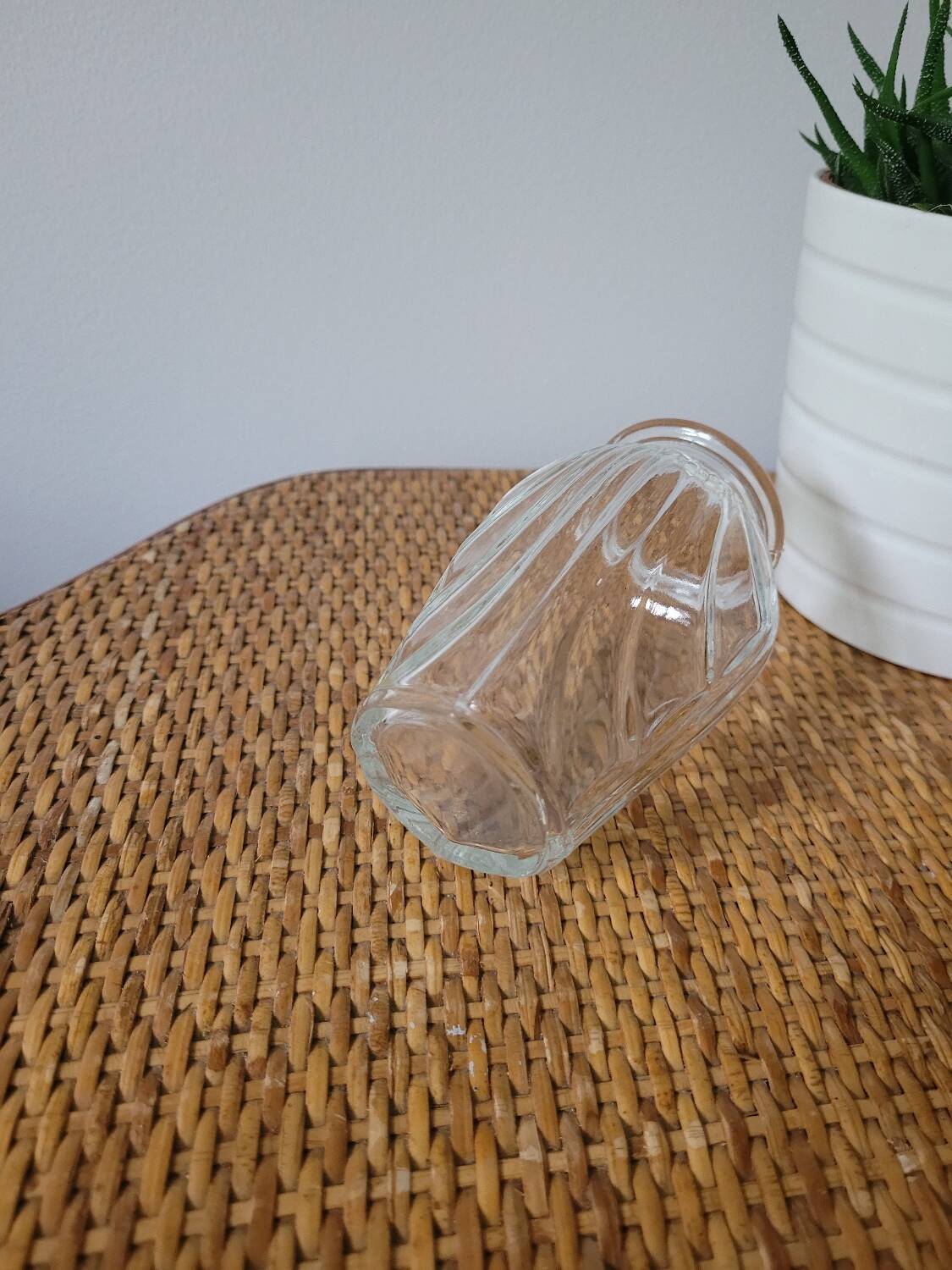 Small draped bulb vase