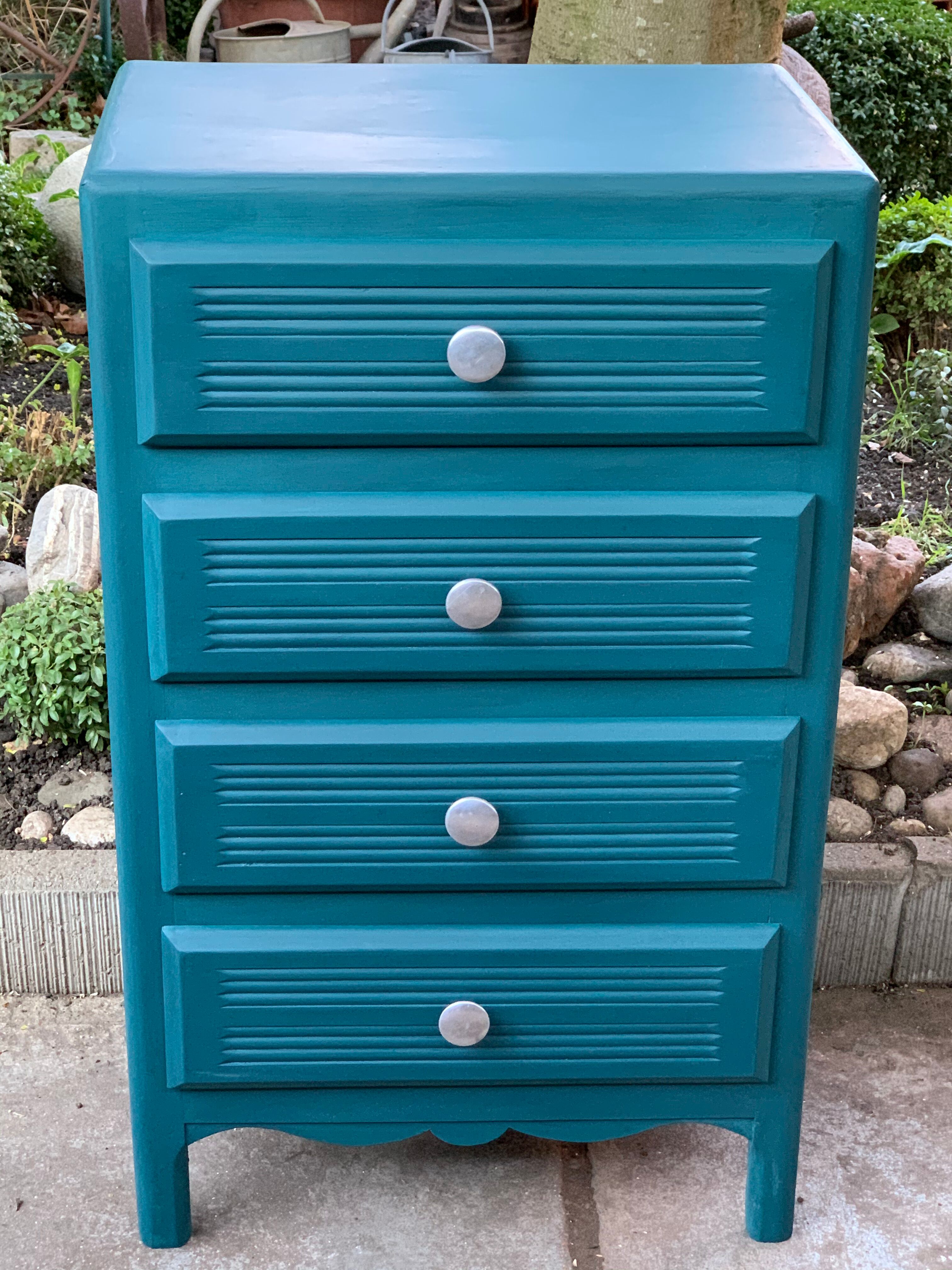 Art Deco chest of drawers