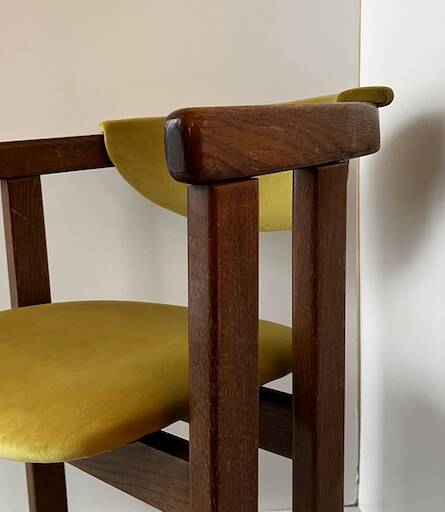 Art Deco armchair in wood and velvet