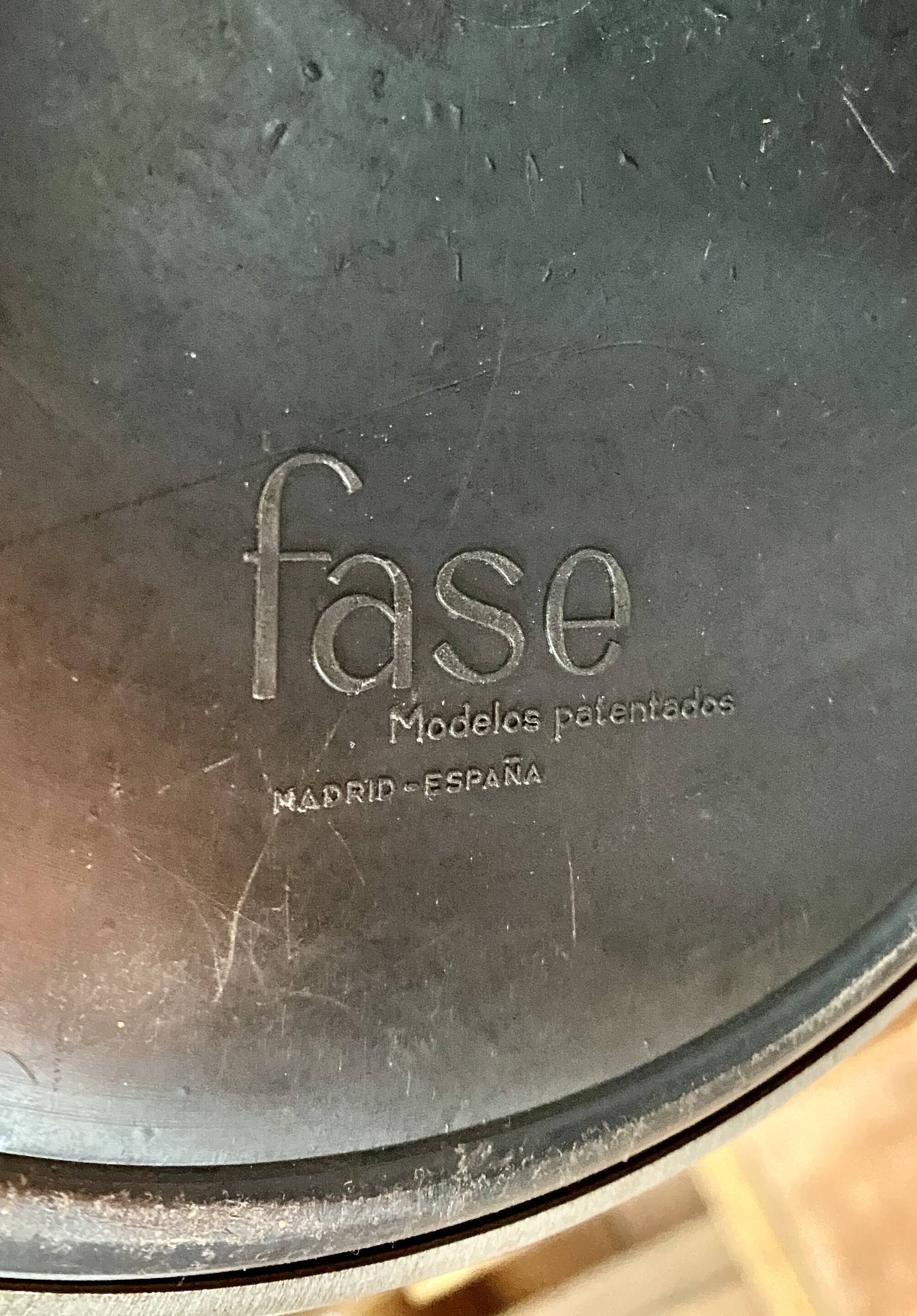 Fase Model 520 lamp by luis Perez de la oliva