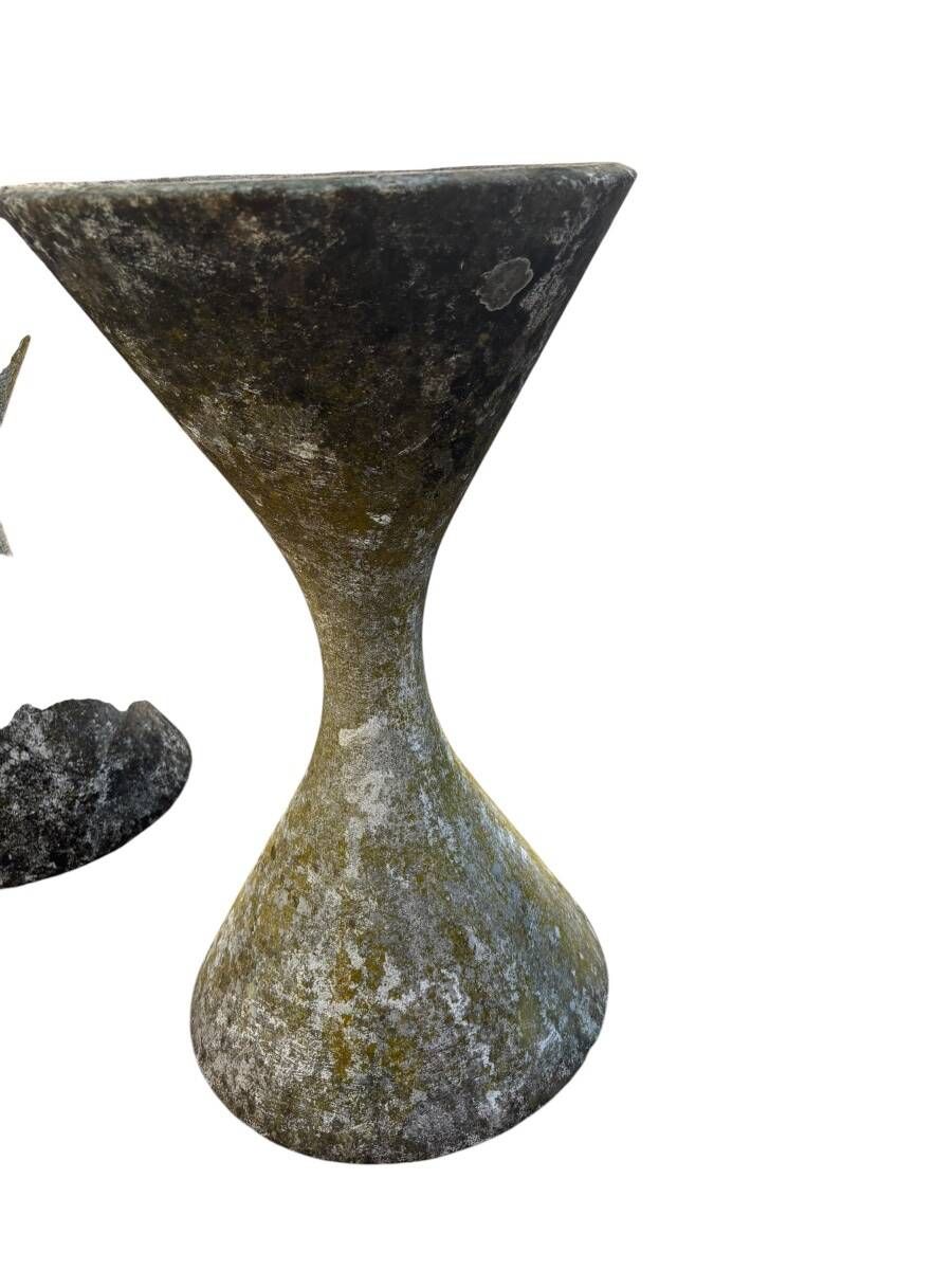 Paire de pot Diabolo par Willy Guhl hauteur 64 cm