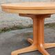 Extendable round table in elm