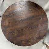 Round coffee table