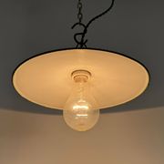 Lampe industrielle en émail vert, années 1930