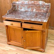 Coiffeuse en bois et marbre du 19ème siècle