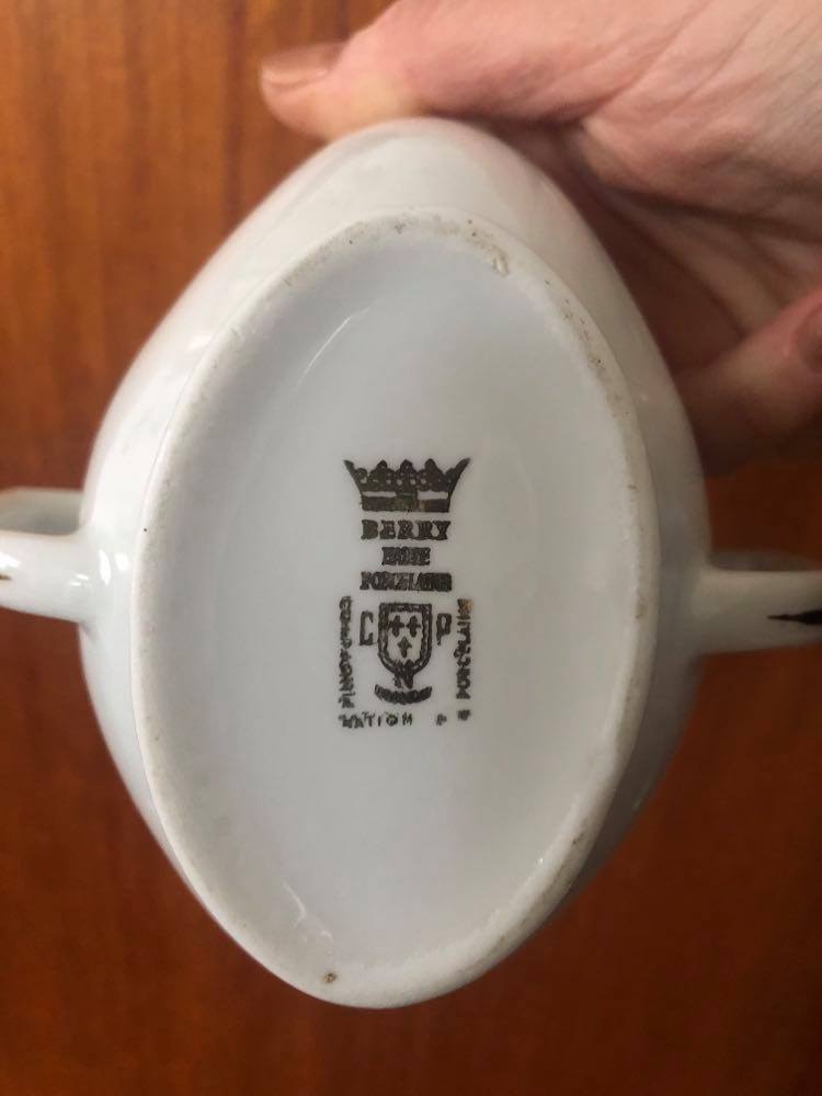 Lean Fat Saucière Berry Porcelain