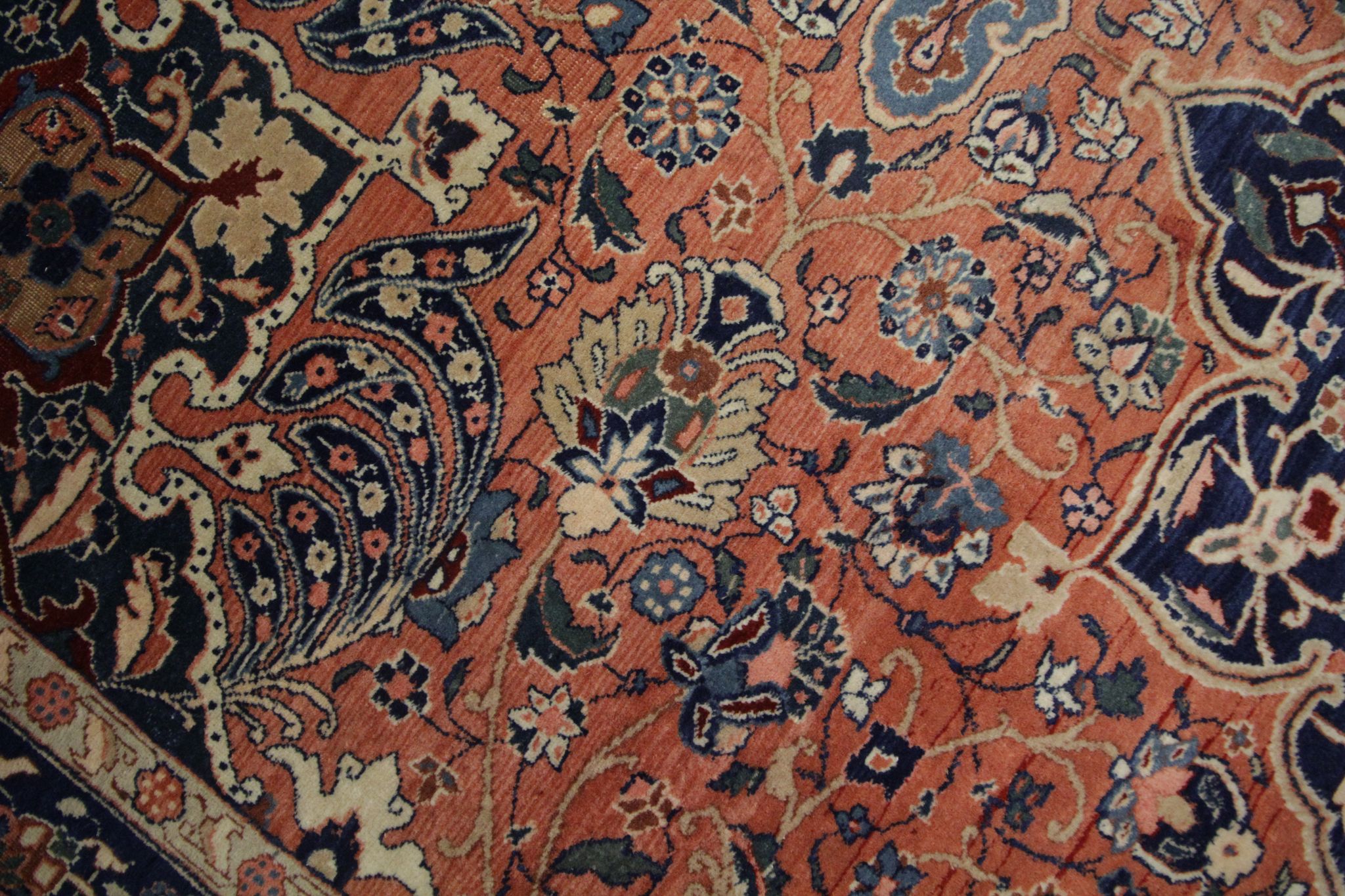 Handmade Antique Persian Tabriz Rug- 141x198cm