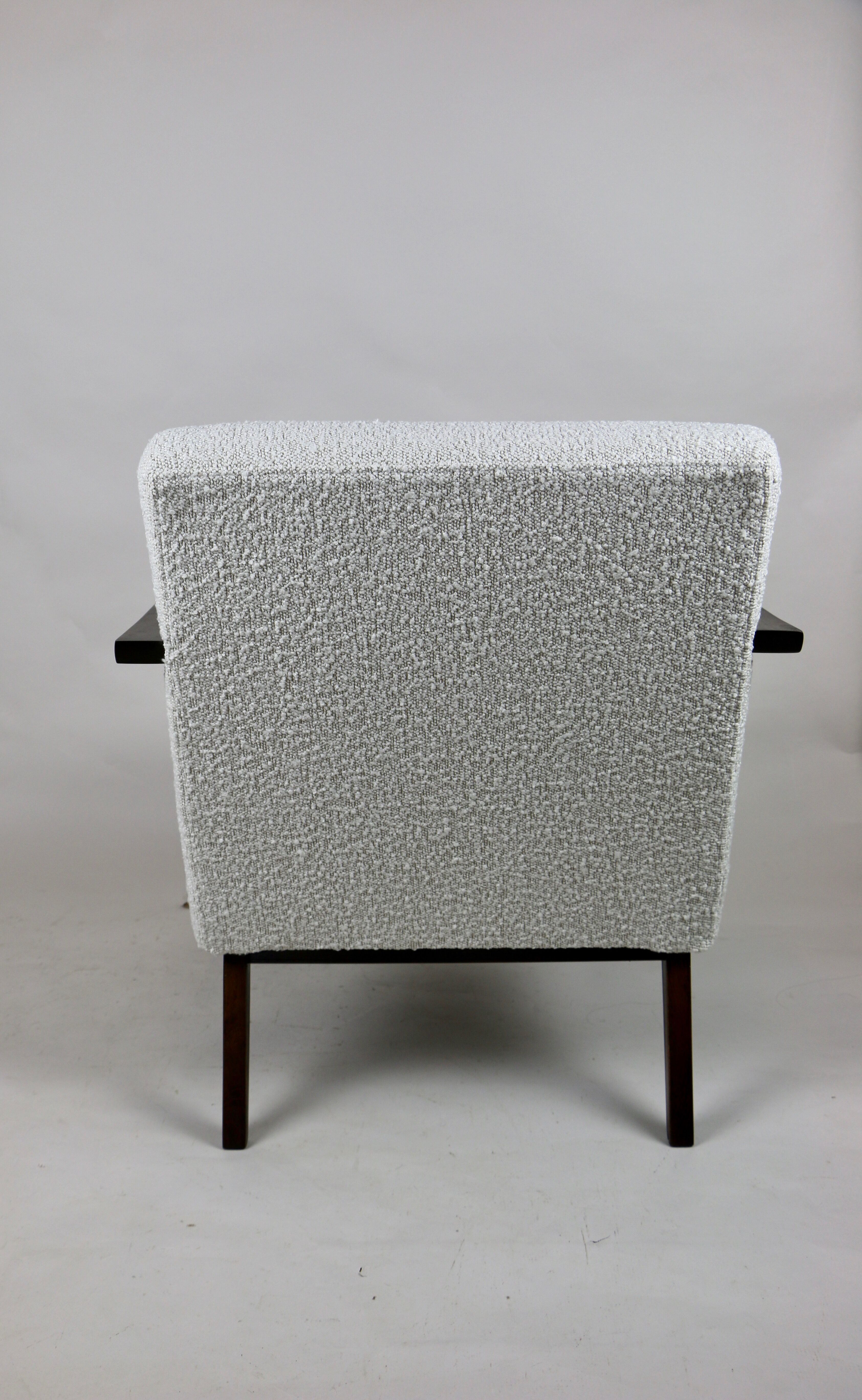 Vintage white Boucle Club Armchairs, 1970s