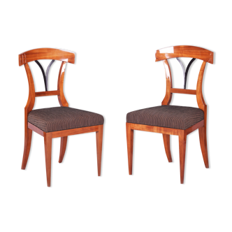 Pair of 19th Century Biedermeier dining chairs made in 1930s Czechia.