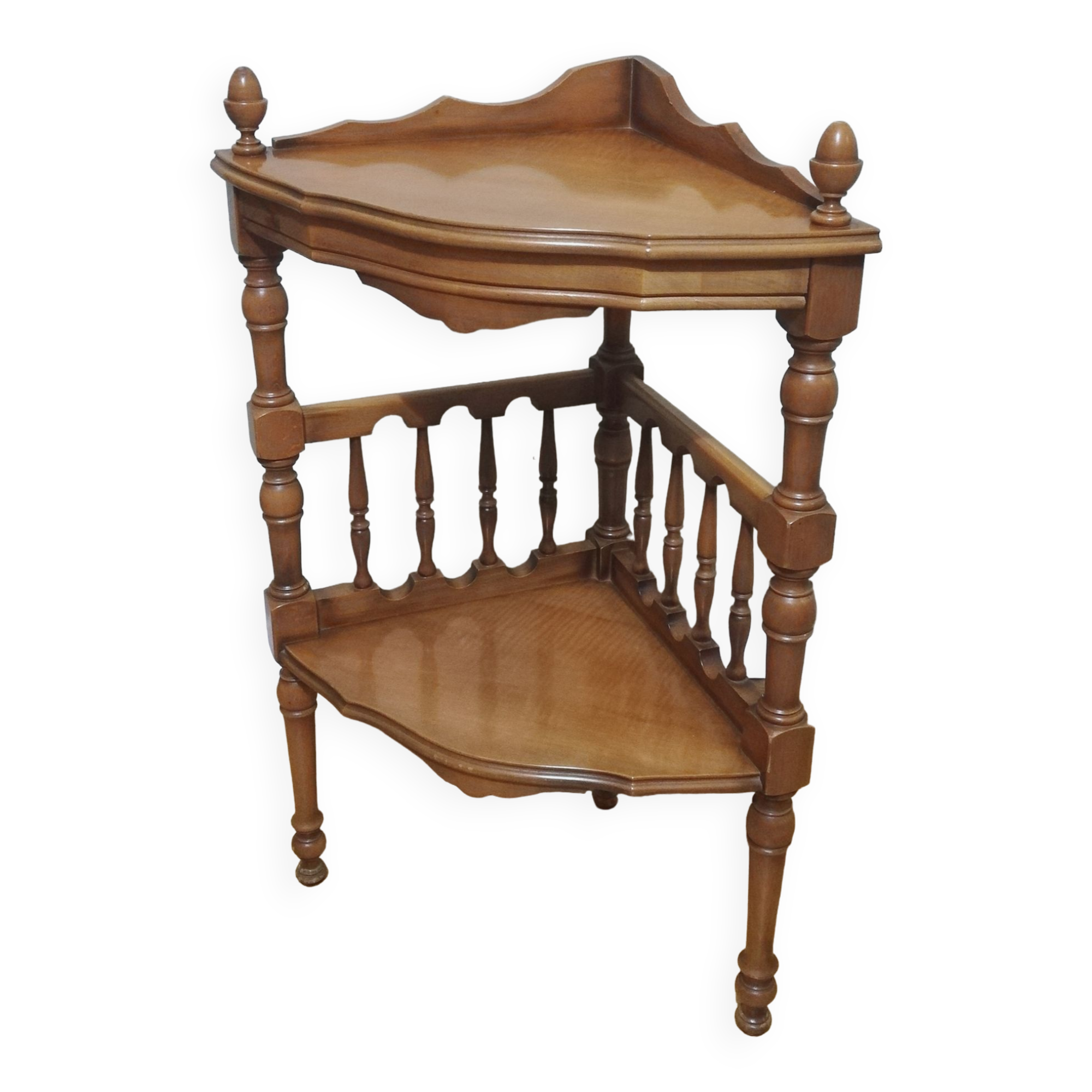 Cherry wood corner pedestal table