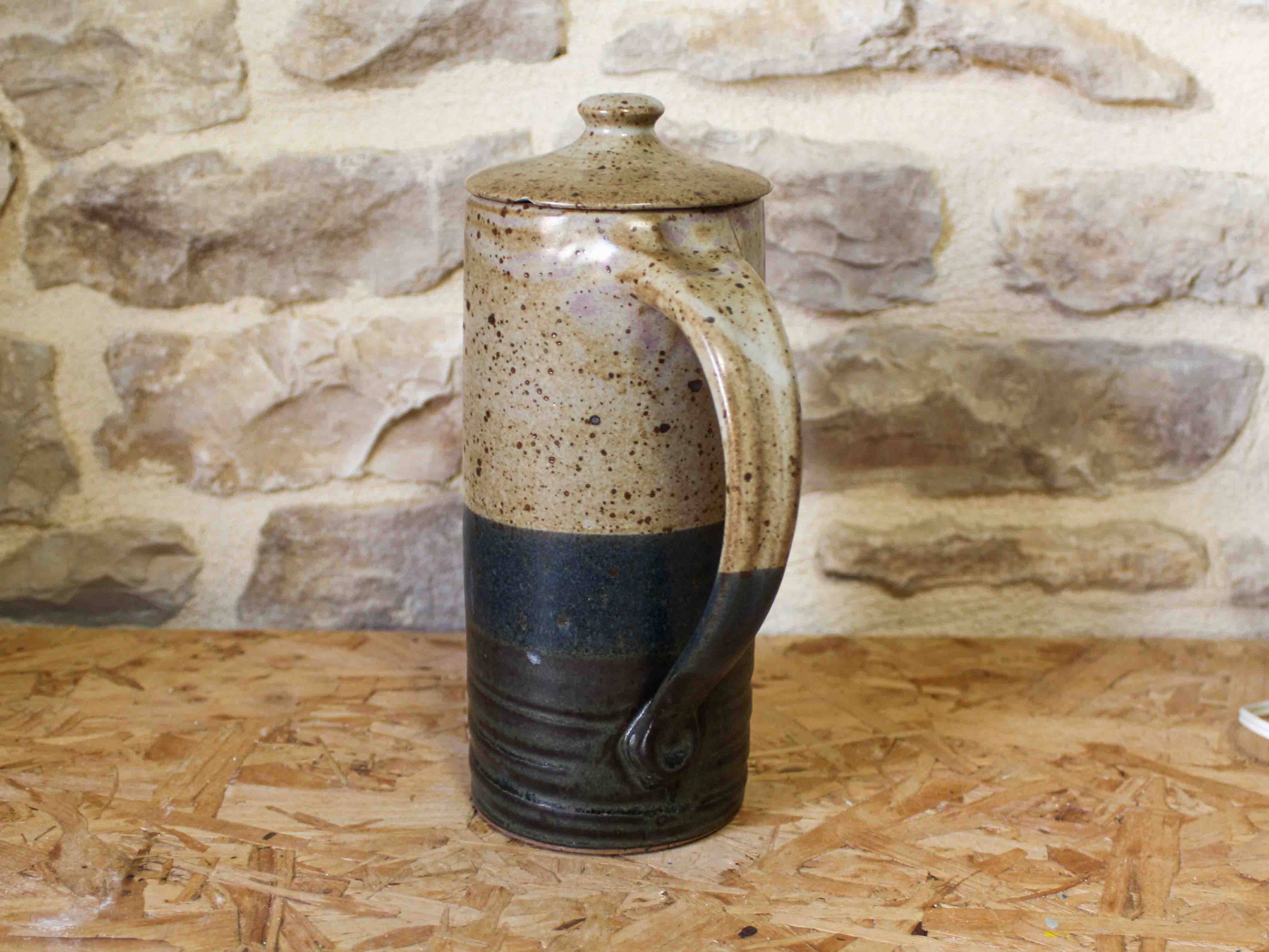 Ceramic teapot glazed by Gérald Pott