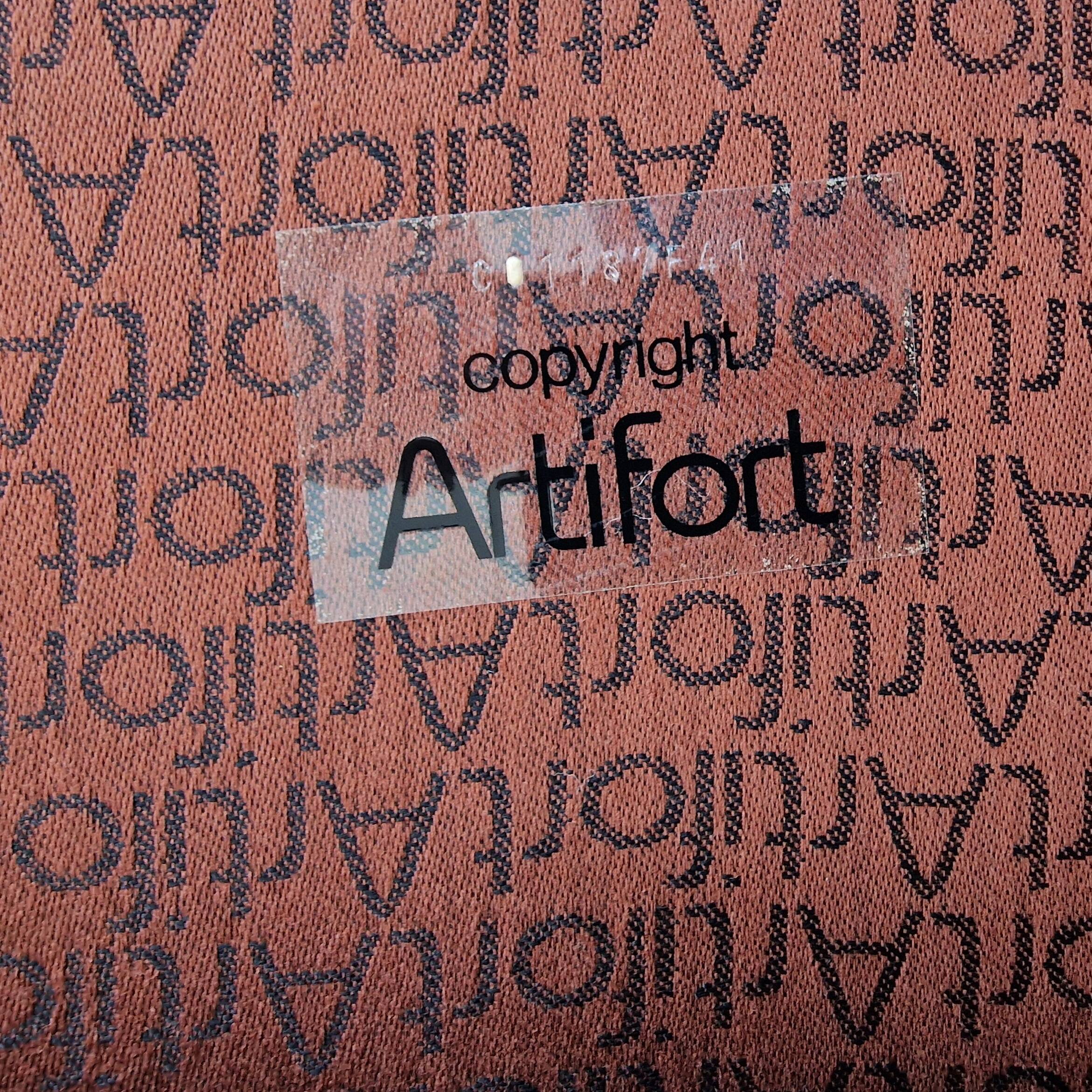 Artifort Model 691 Two-Seat Bench Upholstered in Soft Bouclé fabric, 1980's