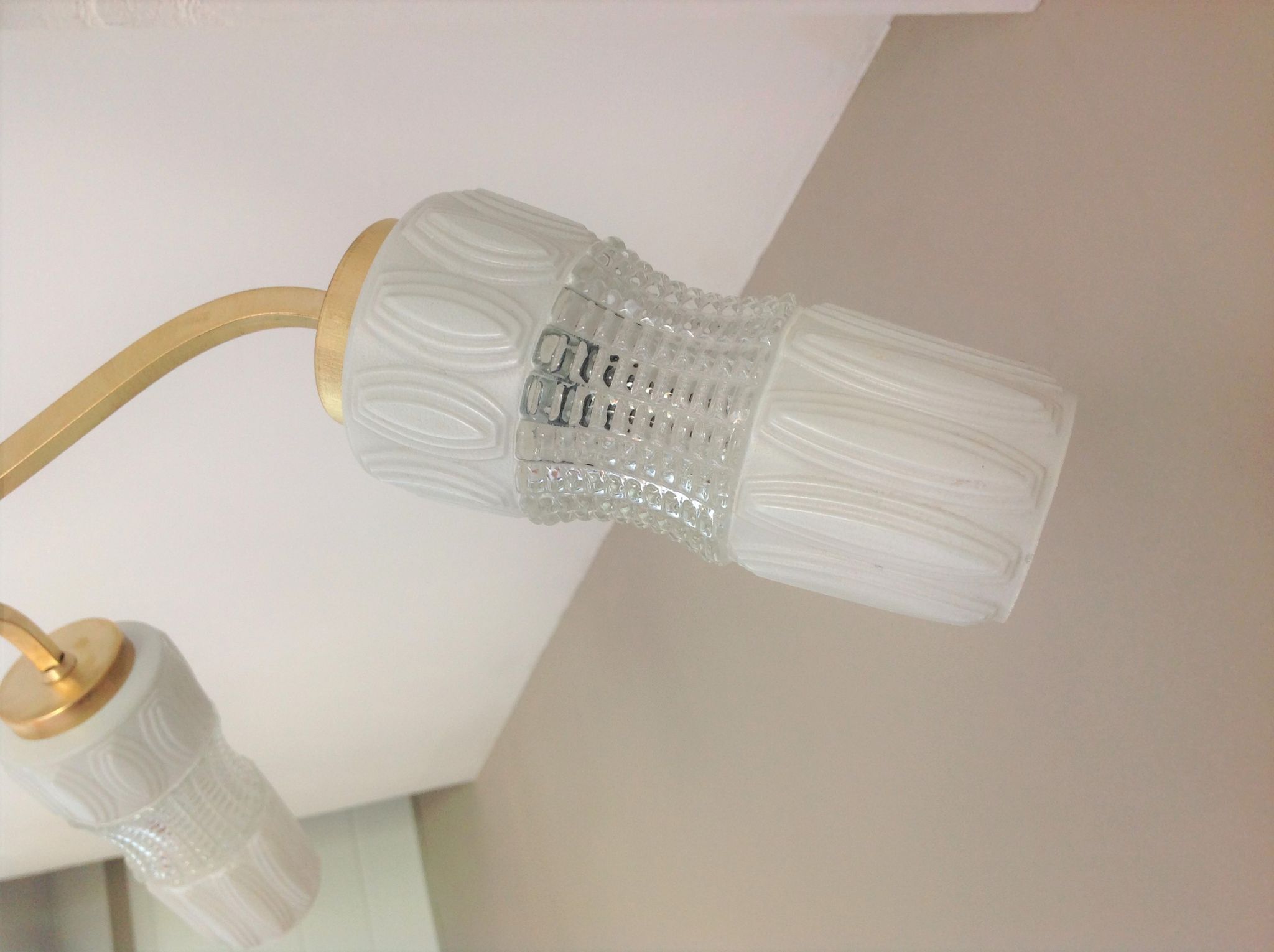 Four-burner chandelier in brass and two-tone glass Scandinavian style / vintage 60s-70s