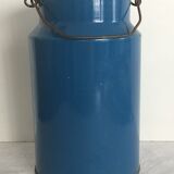 Enamelled blue pot