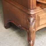 Armoire en noyer vers 1880