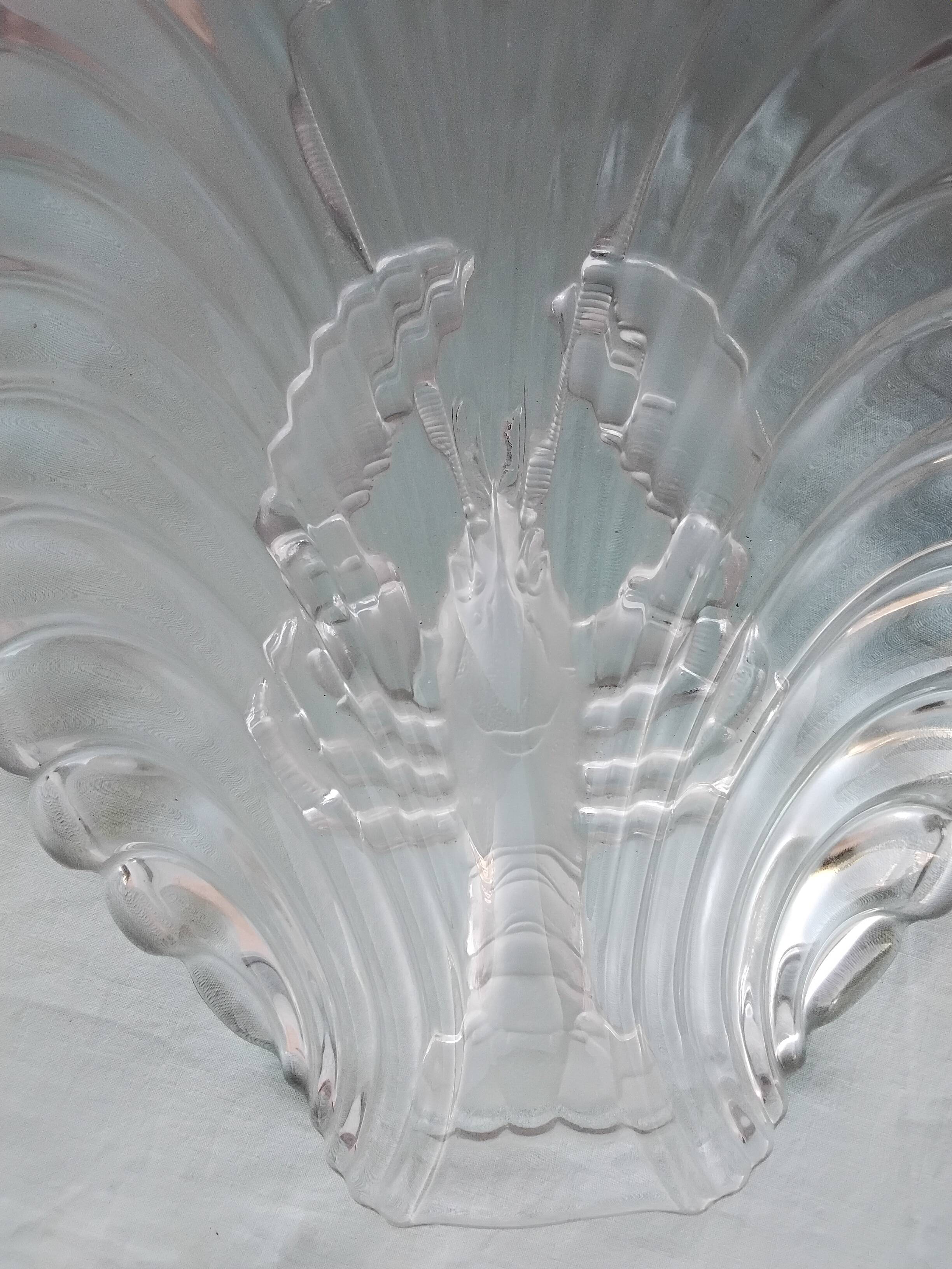 Glass dish for shellfish or crustaceans lobster