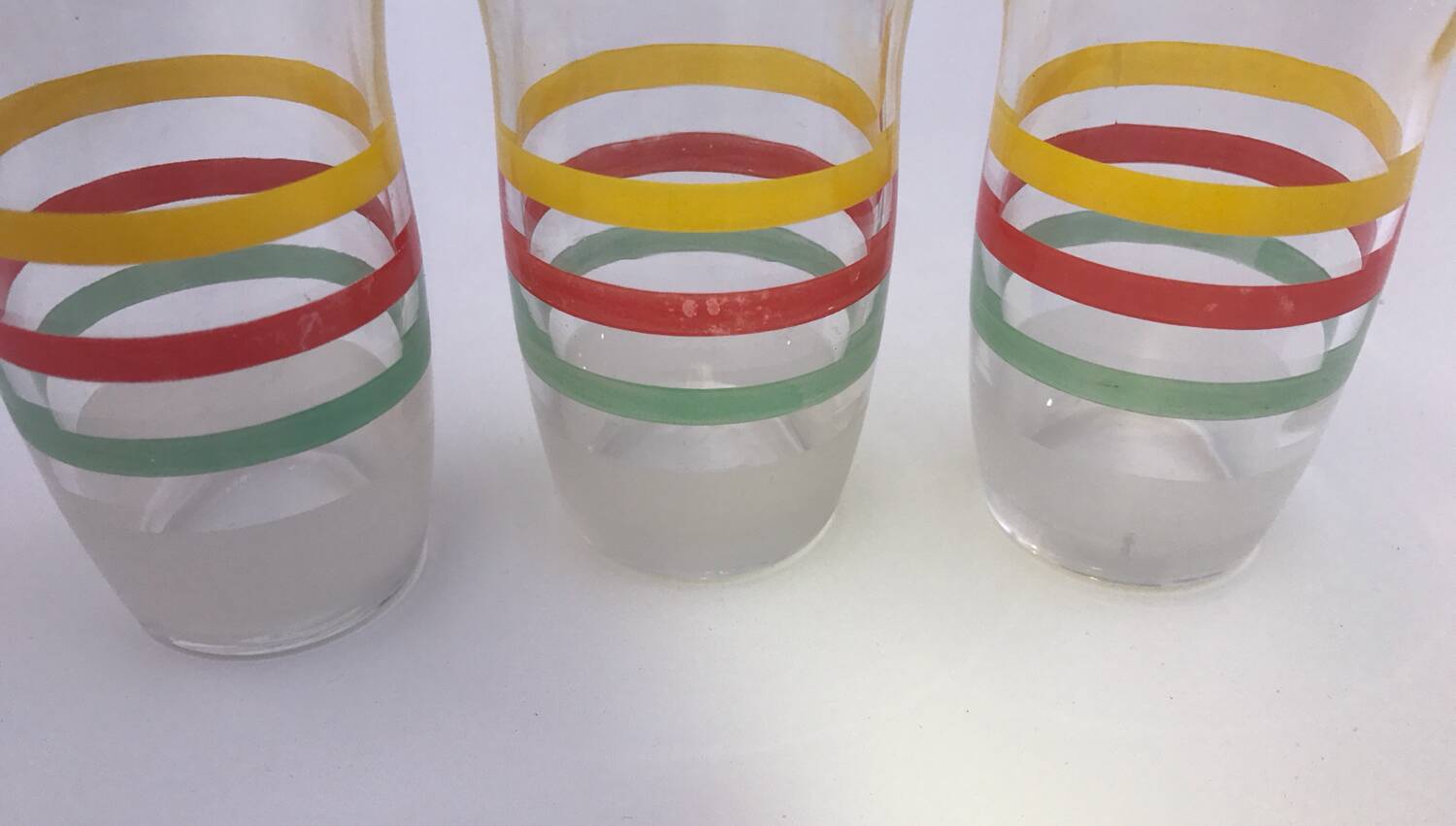 Set of 7 old tricolor glasses