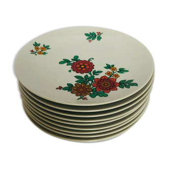 10 dessert plates and Bavaria dish