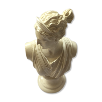 Statuette