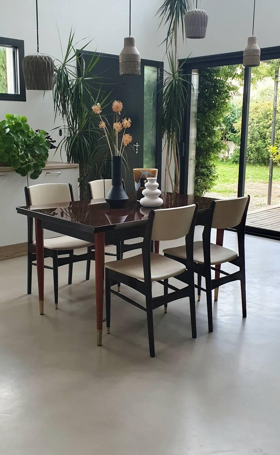 Vintage dining room