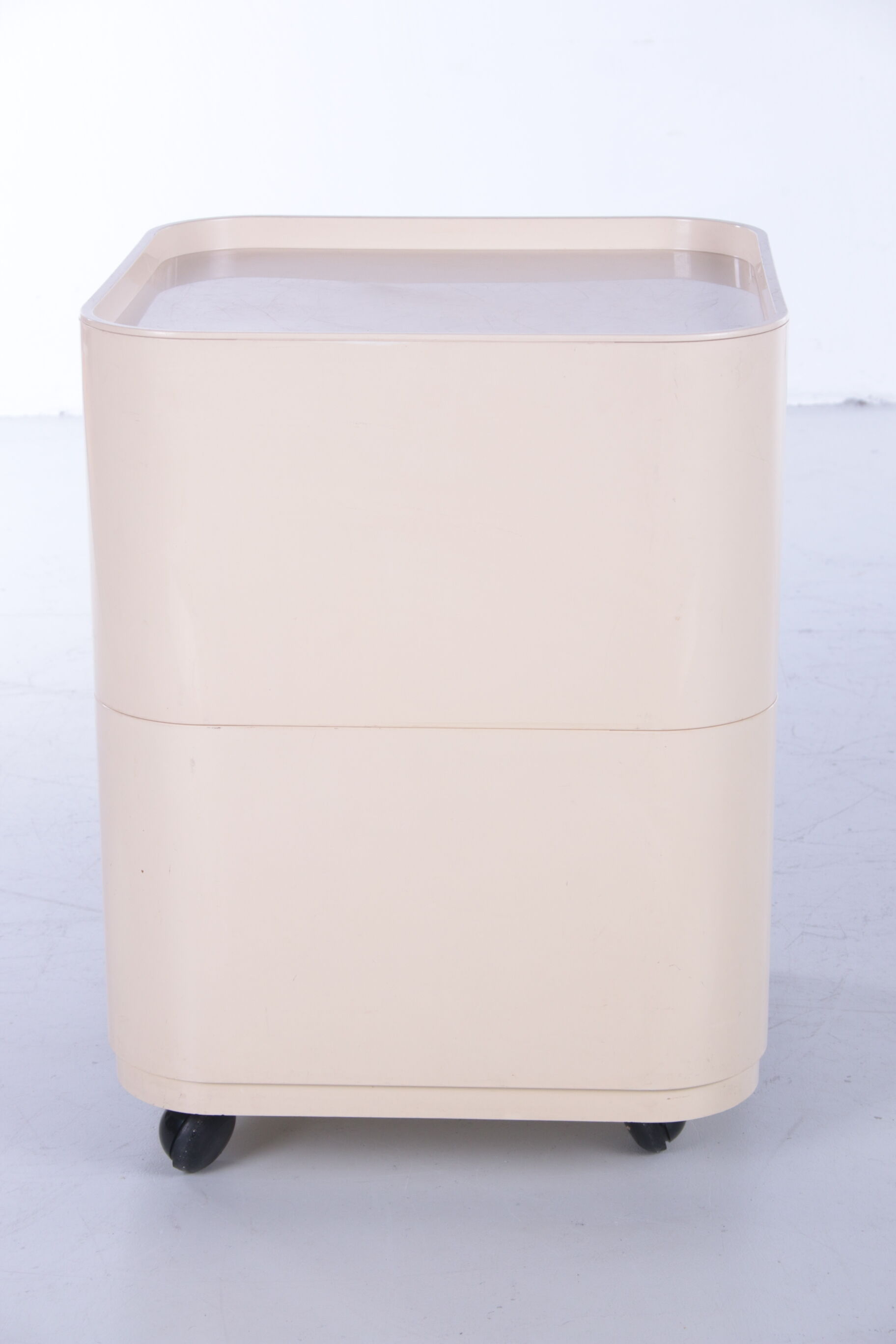 Kartell 2 cube tables Anna Castelli from Italy