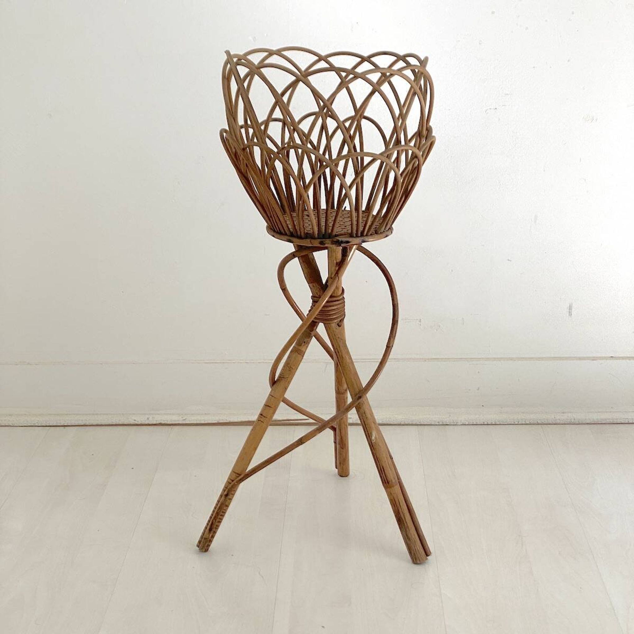 Porte plante en rotin vintage 70's