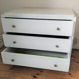 White dresser 3 pine drawers