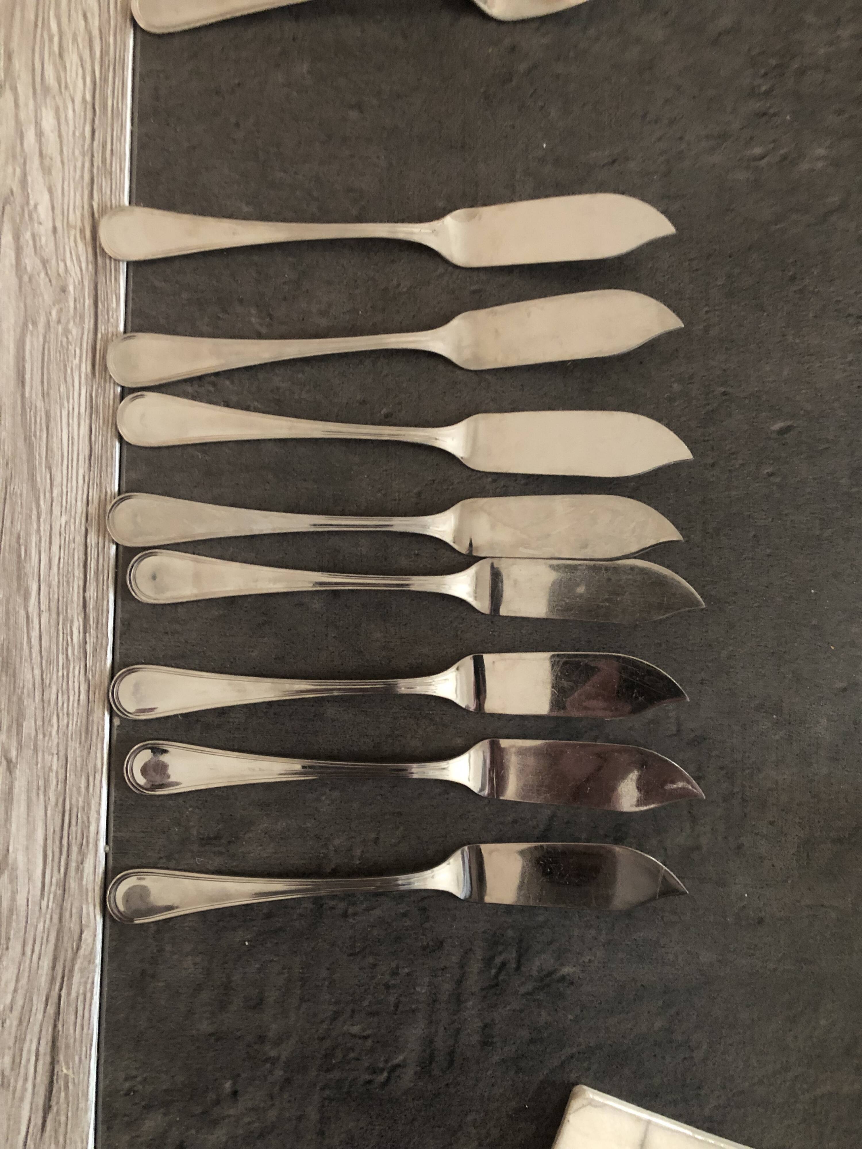 Guy Degrenne fish cutlery set of 8