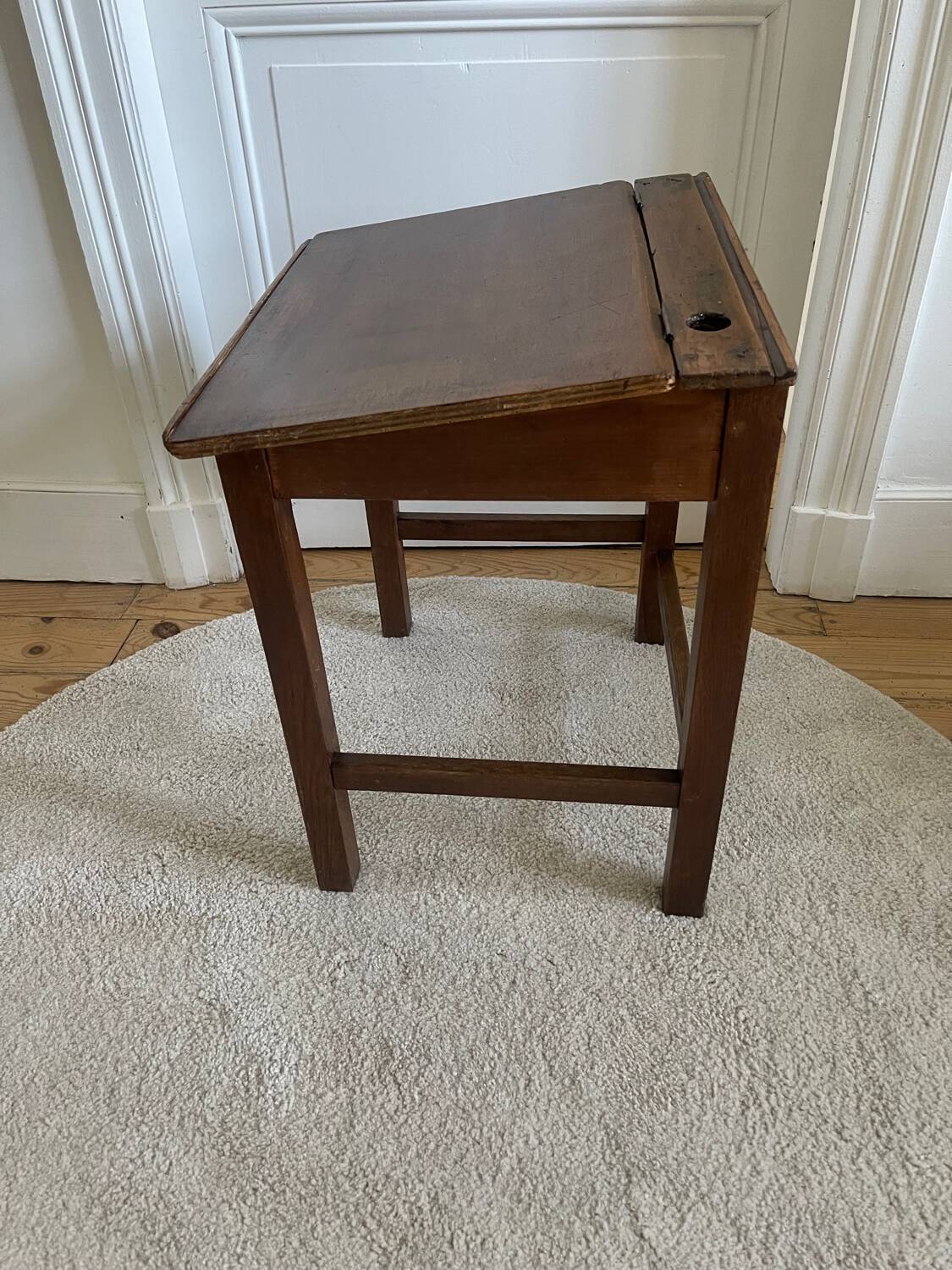 School desk and chair from the 1940s/50s.
