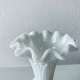 White opaline vase decoration geese